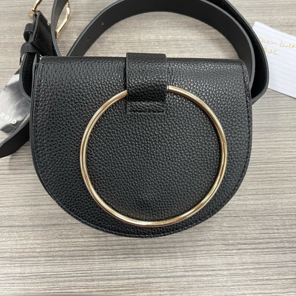 Torrid NWT 3X black ring belt bag.